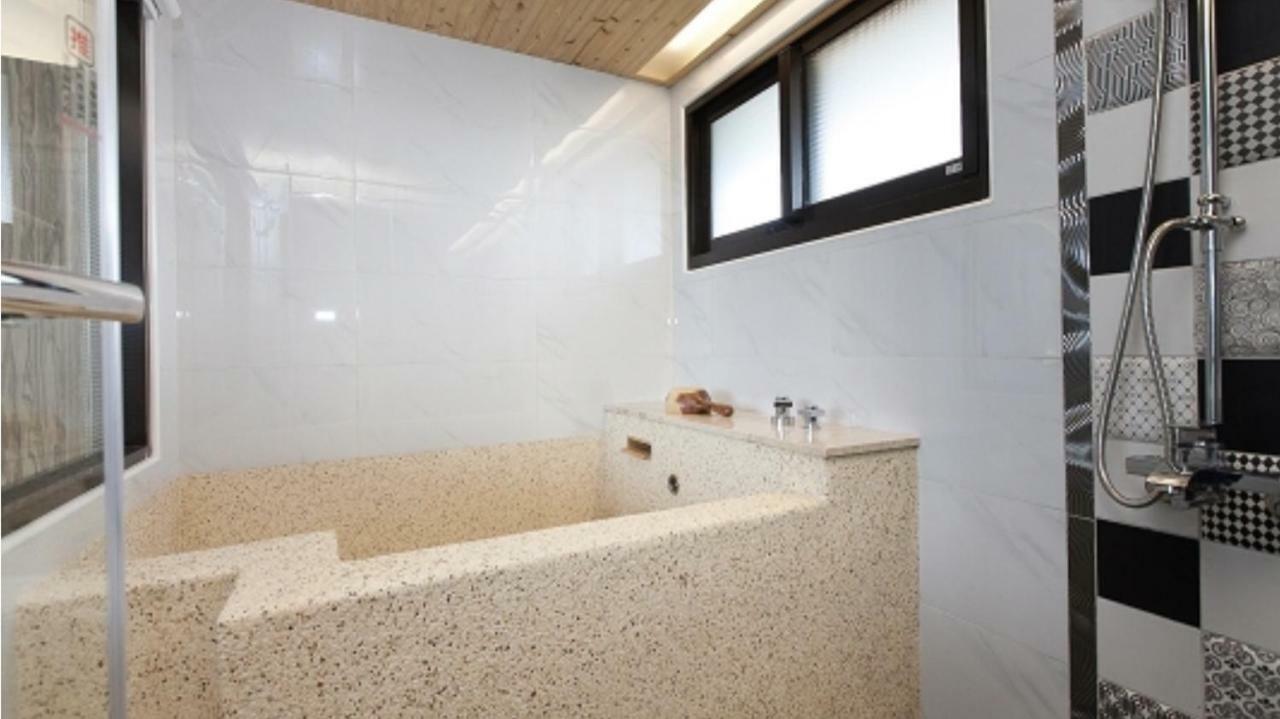 Jabez II Apartamento Jiaoxi Exterior foto
